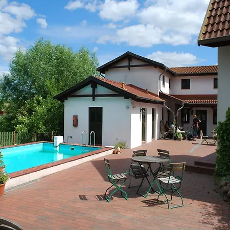 In Dargun Mit Pool Und Streichelzoo, Cleaning Included