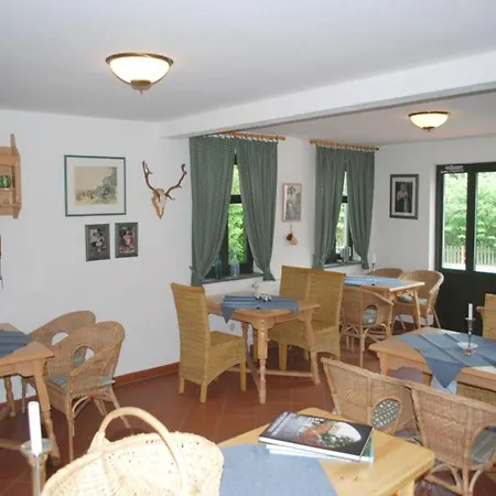 In Dargun Mit Pool Und Streichelzoo, Cleaning Included Barlin